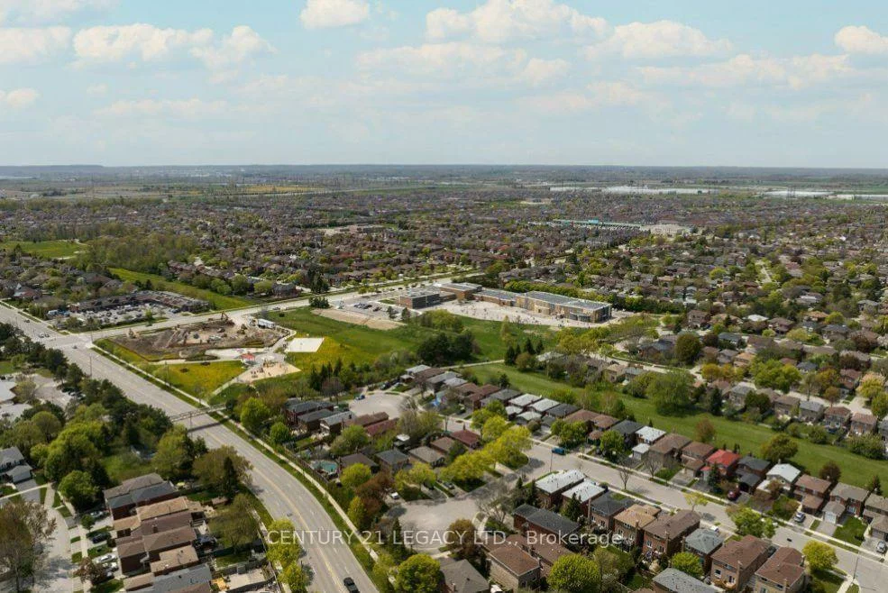 6772, Dolmage, Meadowvale, Mississauga