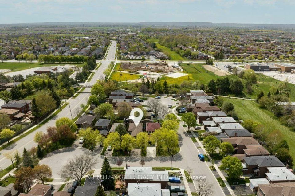 6772, Dolmage, Meadowvale, Mississauga