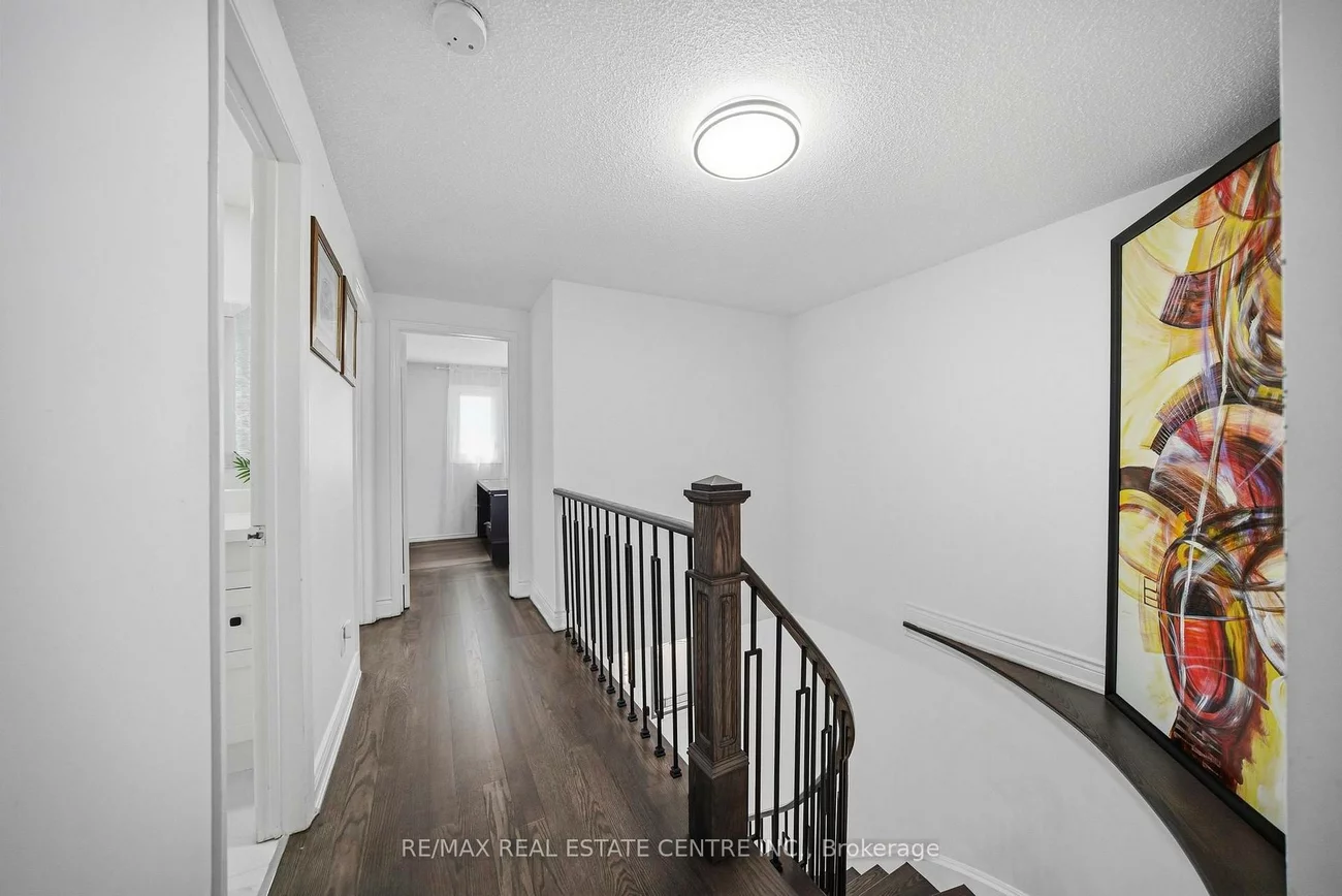 5235, Huntingfield, Hurontario, Mississauga