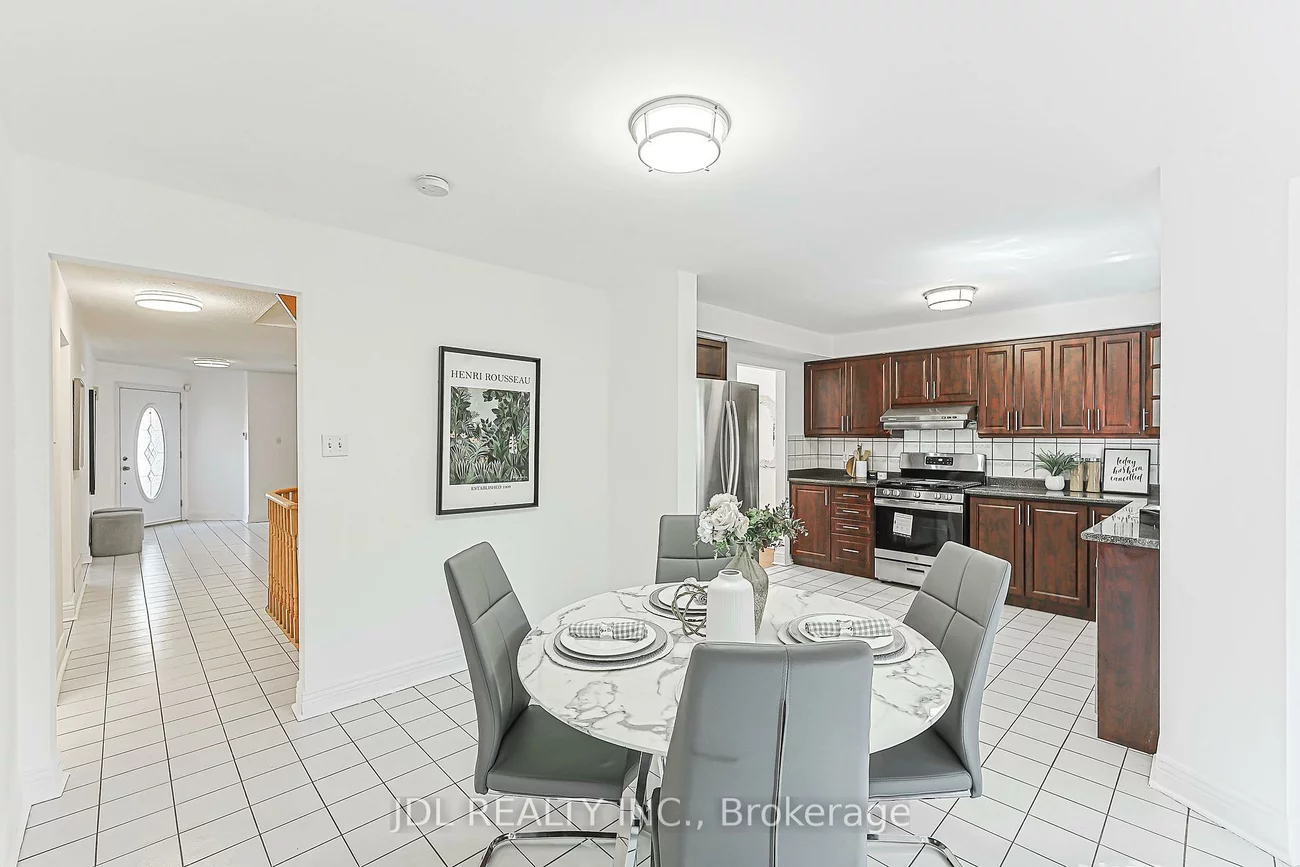 676, Ceremonial, Hurontario, Mississauga