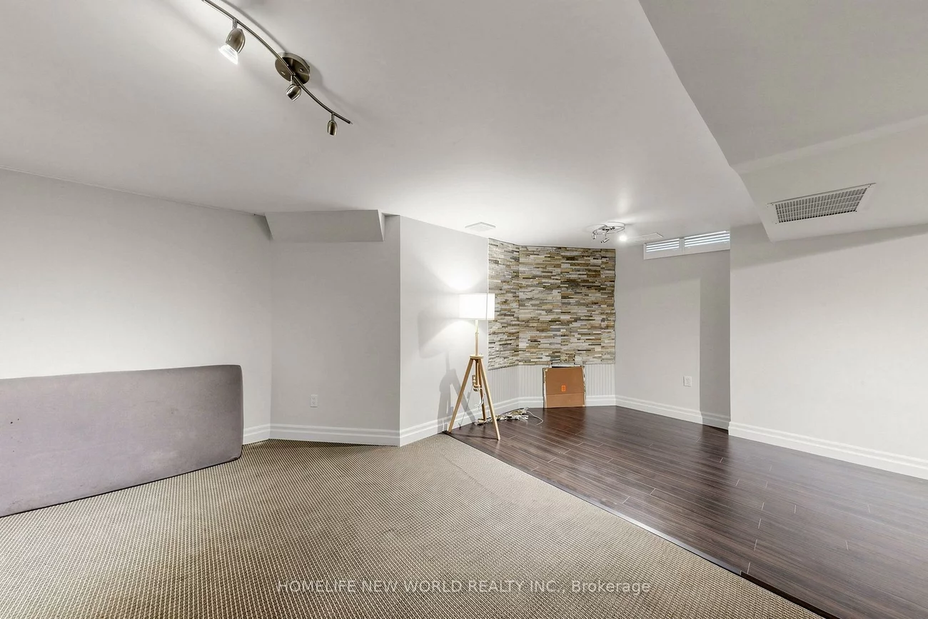 3973, Rolling Valley, Erin Mills, Mississauga