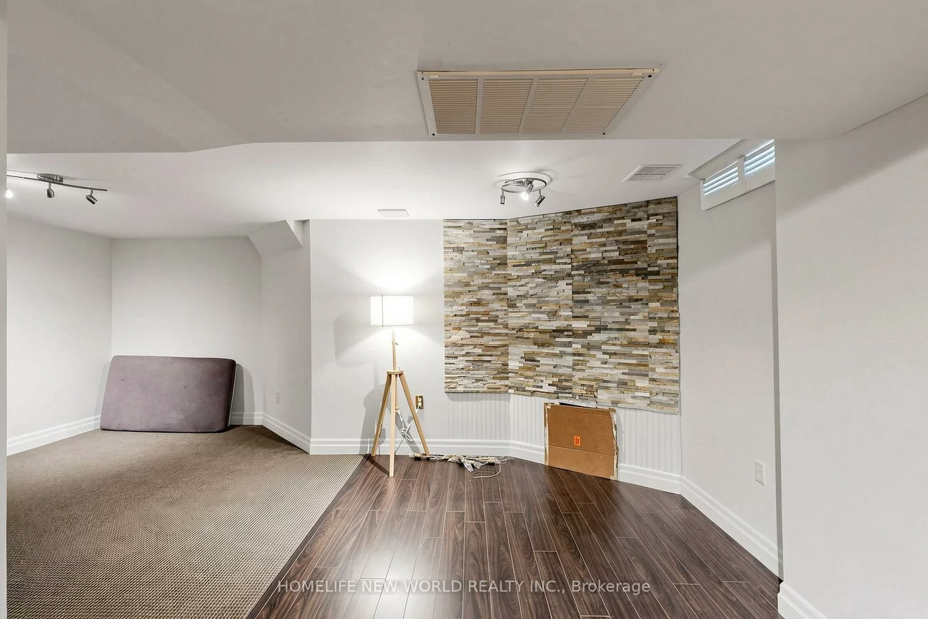 3973, Rolling Valley, Erin Mills, Mississauga