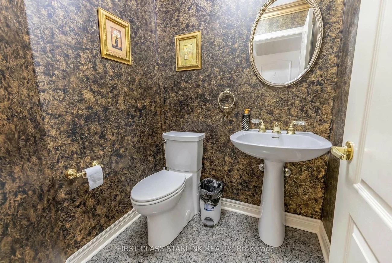 5467, Planters Wood, Central Erin Mills, Mississauga