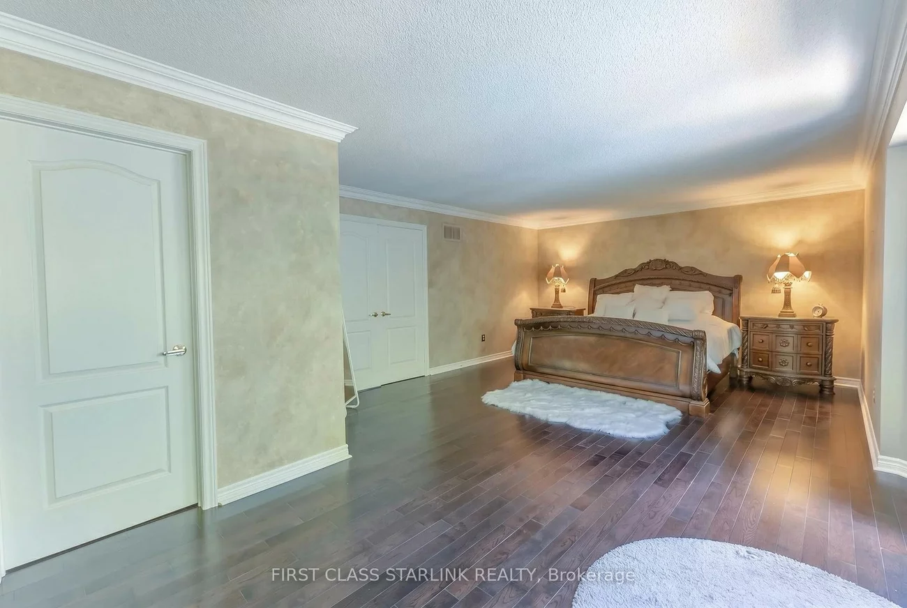 5467, Planters Wood, Central Erin Mills, Mississauga