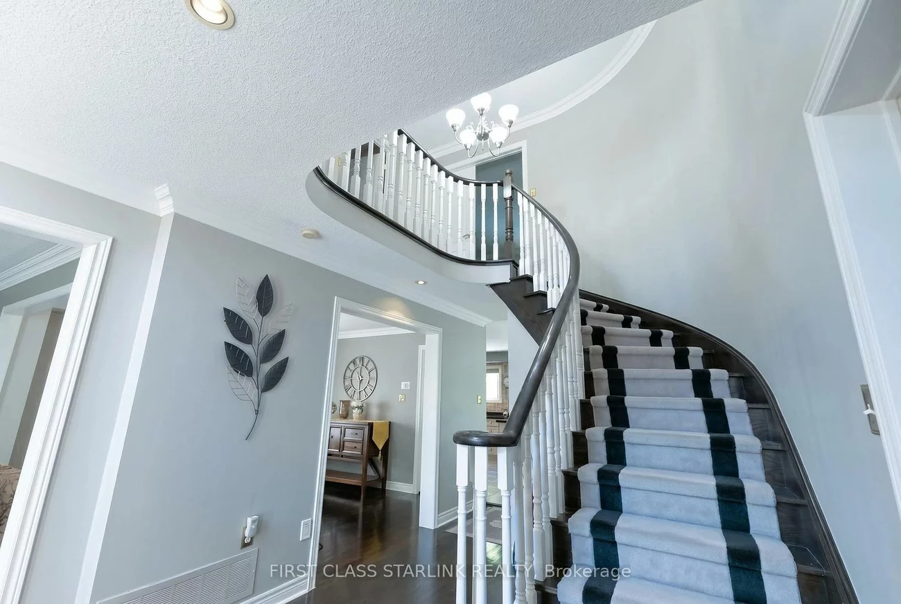 5467, Planters Wood, Central Erin Mills, Mississauga
