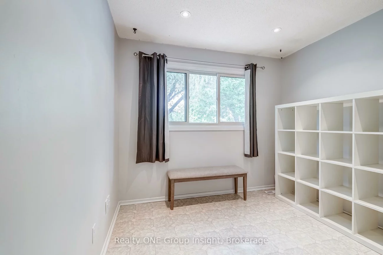 2713, Andorra, Meadowvale, Mississauga