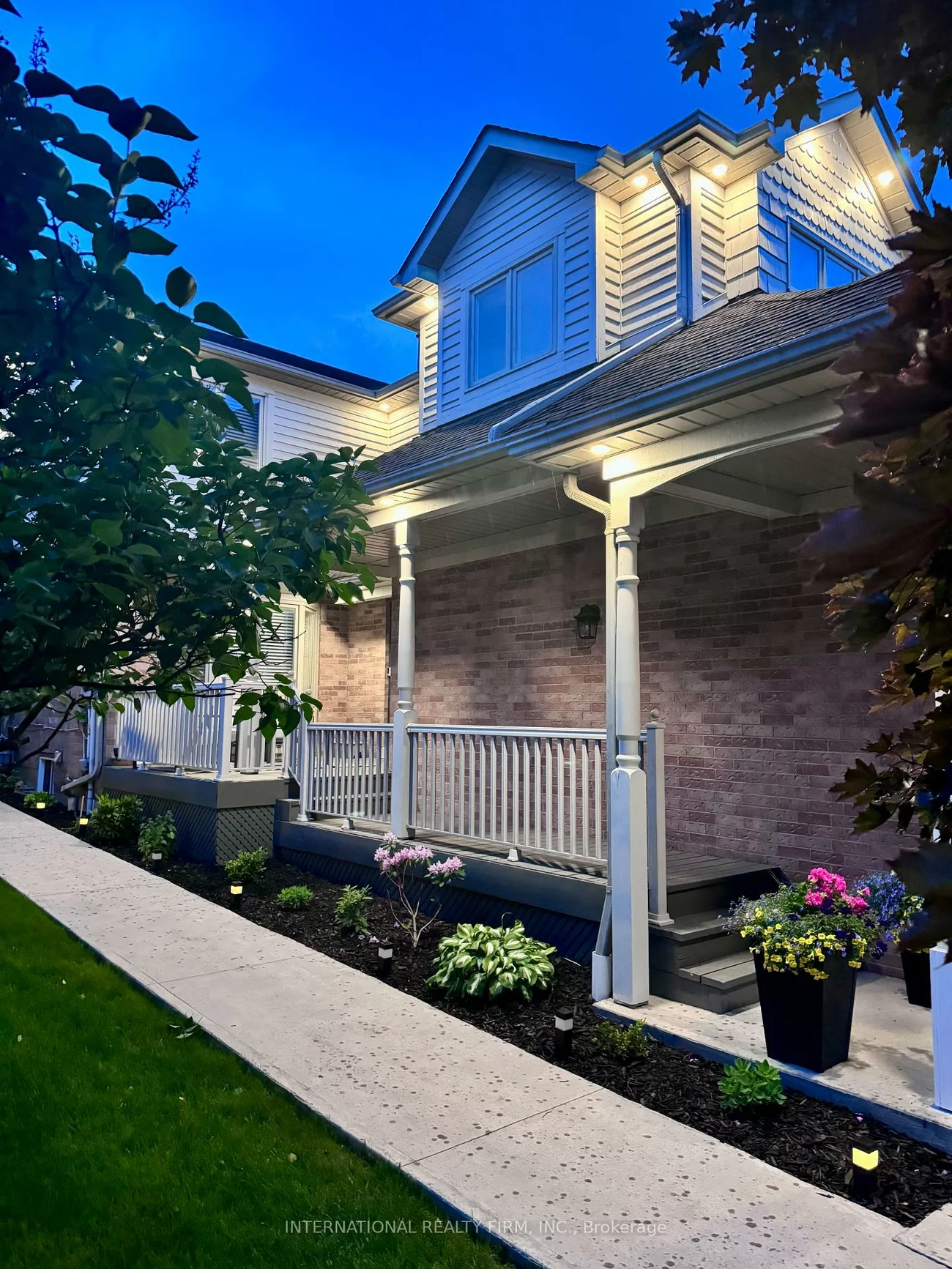 2745, Galleon, Central Erin Mills, Mississauga