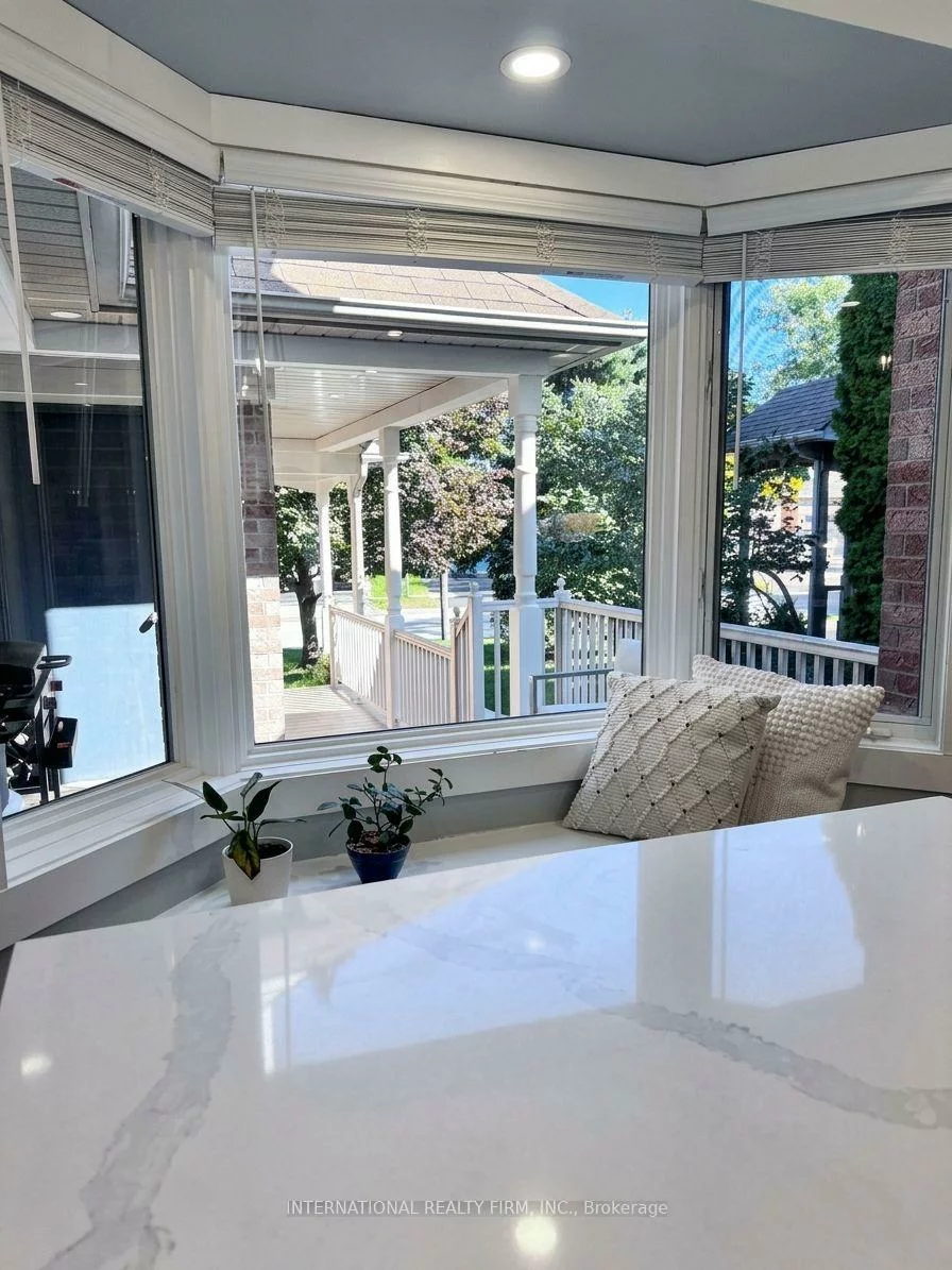 2745, Galleon, Central Erin Mills, Mississauga