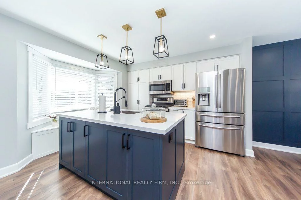 2745, Galleon, Central Erin Mills, Mississauga