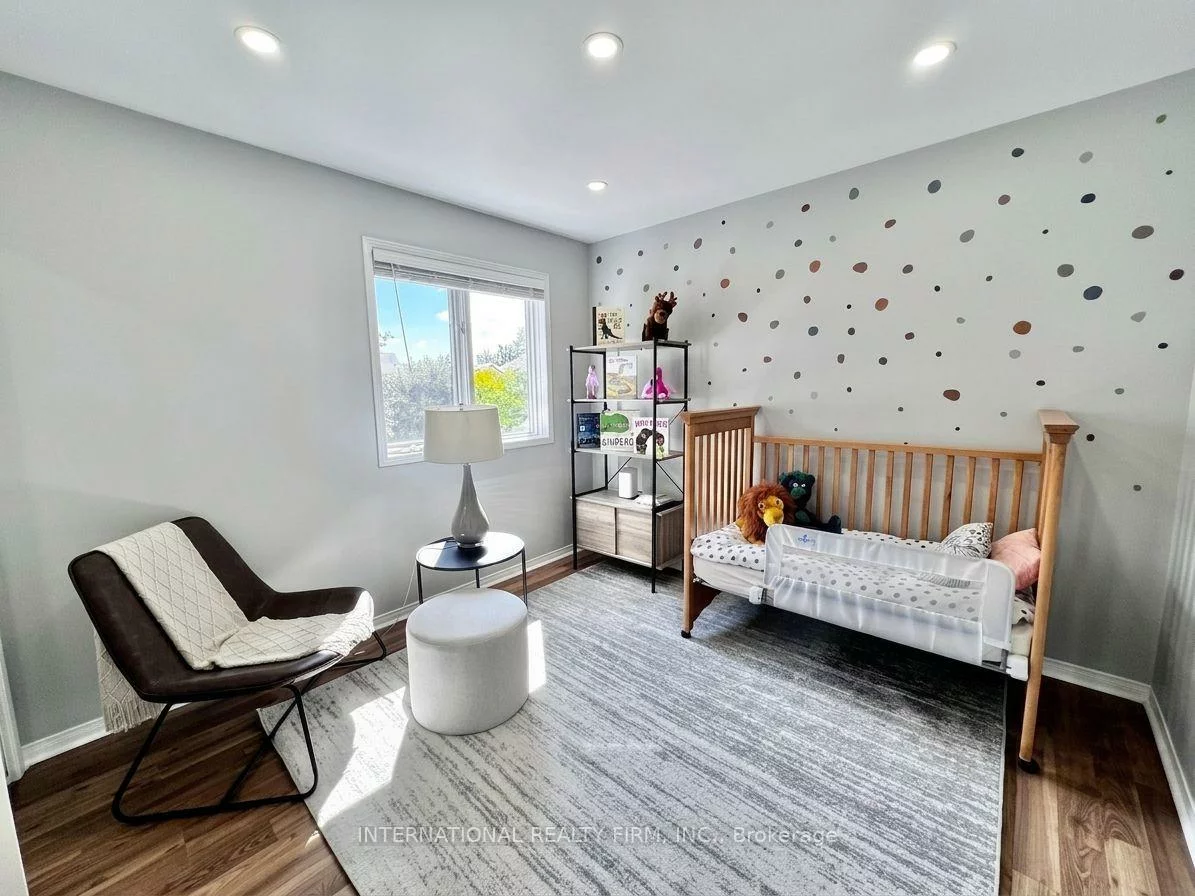2745, Galleon, Central Erin Mills, Mississauga