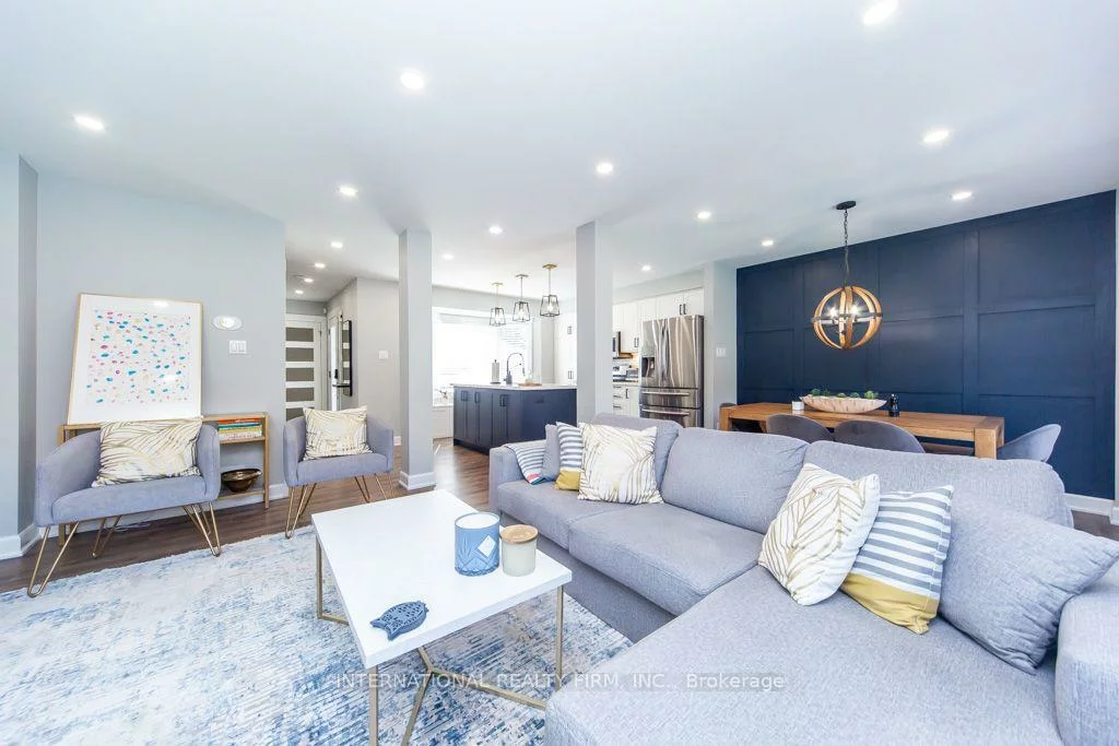 2745, Galleon, Central Erin Mills, Mississauga