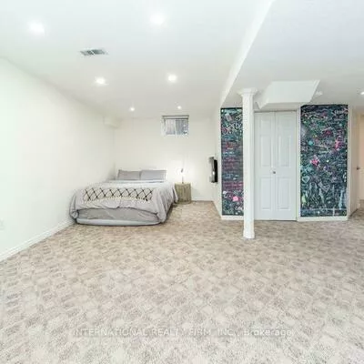2745, Galleon, Central Erin Mills, Mississauga