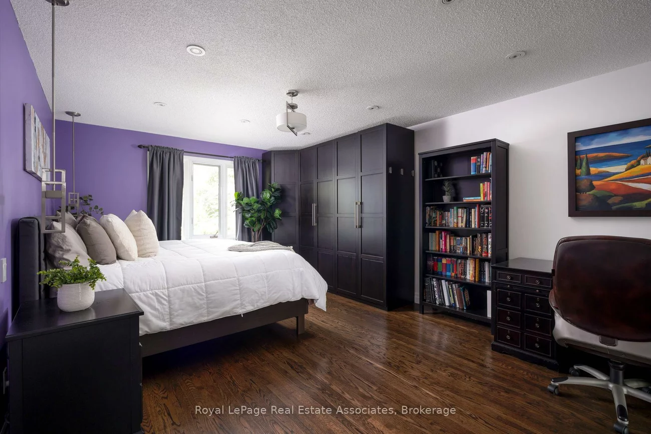 1349, Birchwood Heights, Mineola, Mississauga