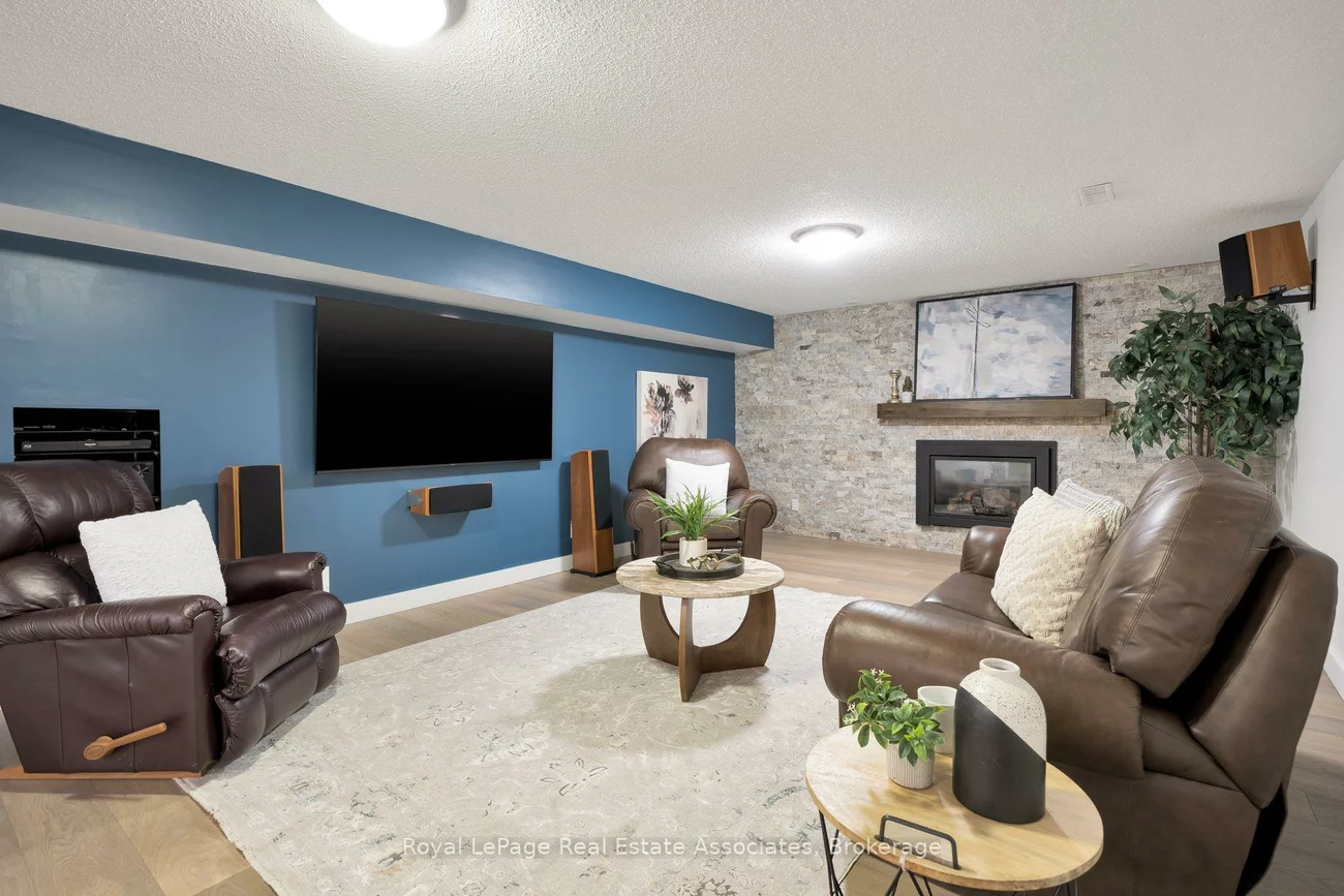 1349, Birchwood Heights, Mineola, Mississauga