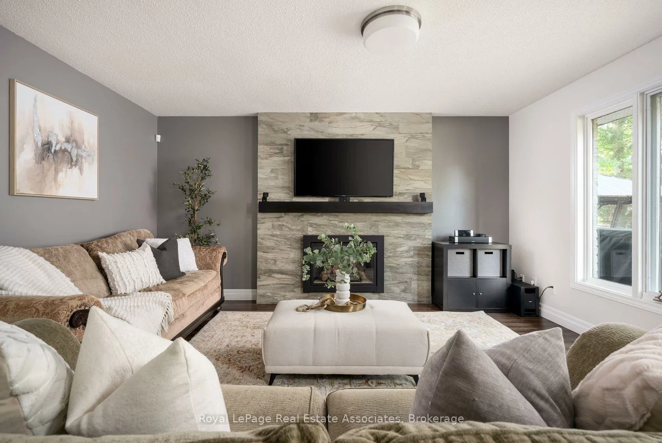 1349, Birchwood Heights, Mineola, Mississauga