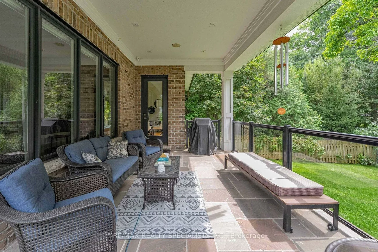 1534, Trotwood, Mineola, Mississauga