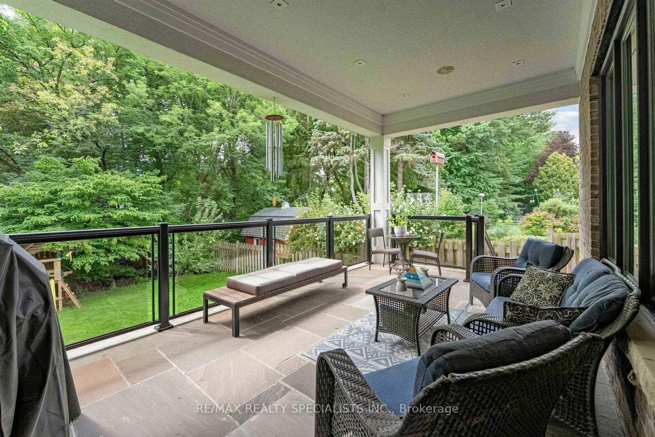 1534, Trotwood, Mineola, Mississauga