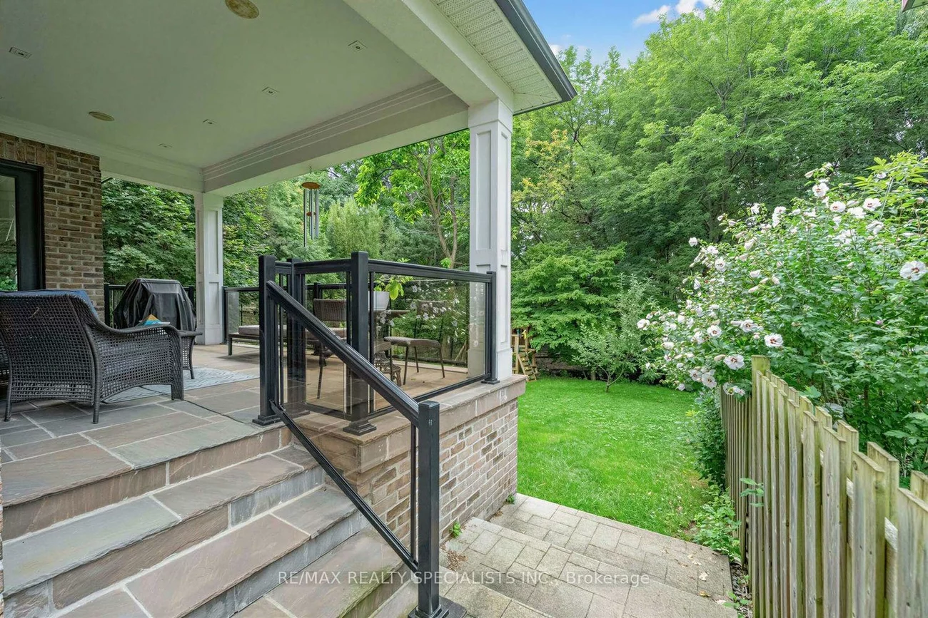 1534, Trotwood, Mineola, Mississauga
