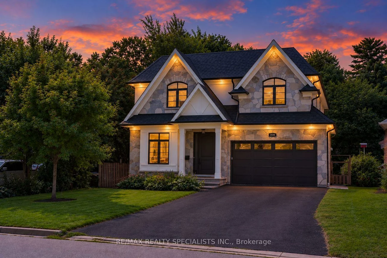 1534, Trotwood, Mineola, Mississauga