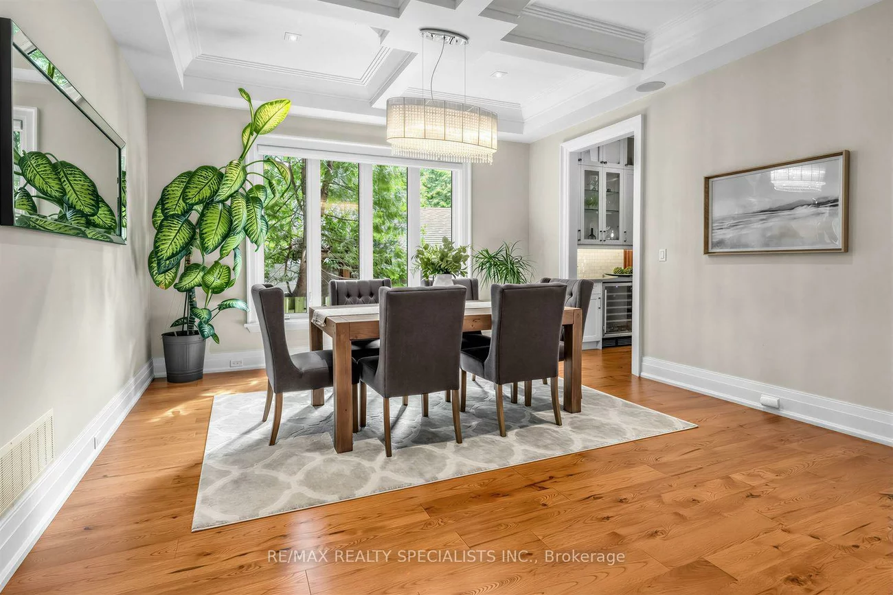 1534, Trotwood, Mineola, Mississauga