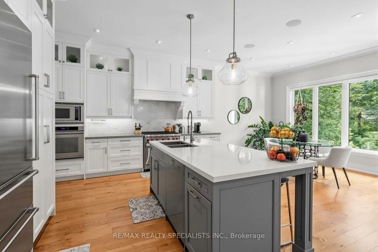 1534, Trotwood, Mineola, Mississauga