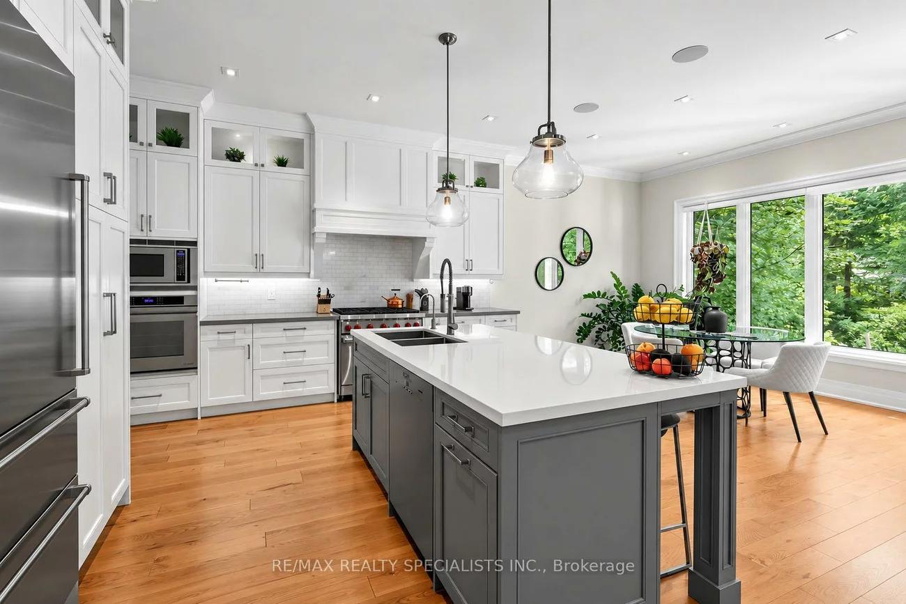 1534, Trotwood, Mineola, Mississauga