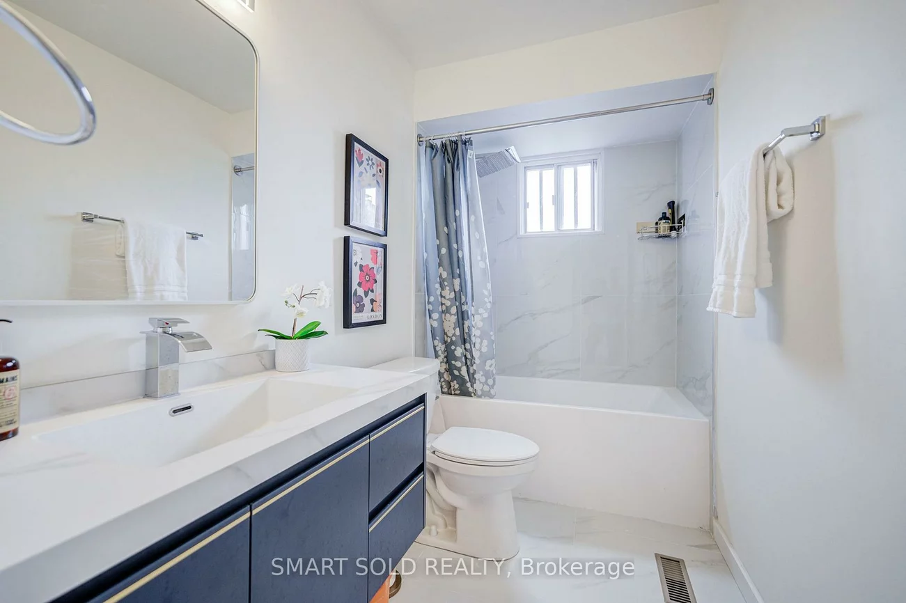 857, Messenger Meadow, Creditview, Mississauga