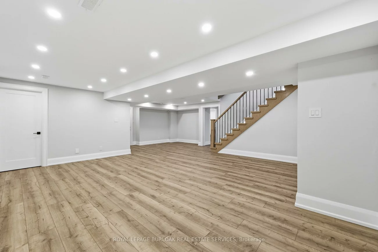 2029, Kempton Park, Central Erin Mills, Mississauga