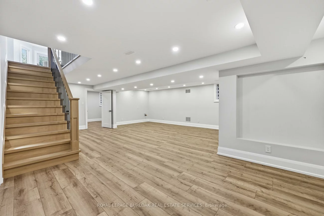 2029, Kempton Park, Central Erin Mills, Mississauga