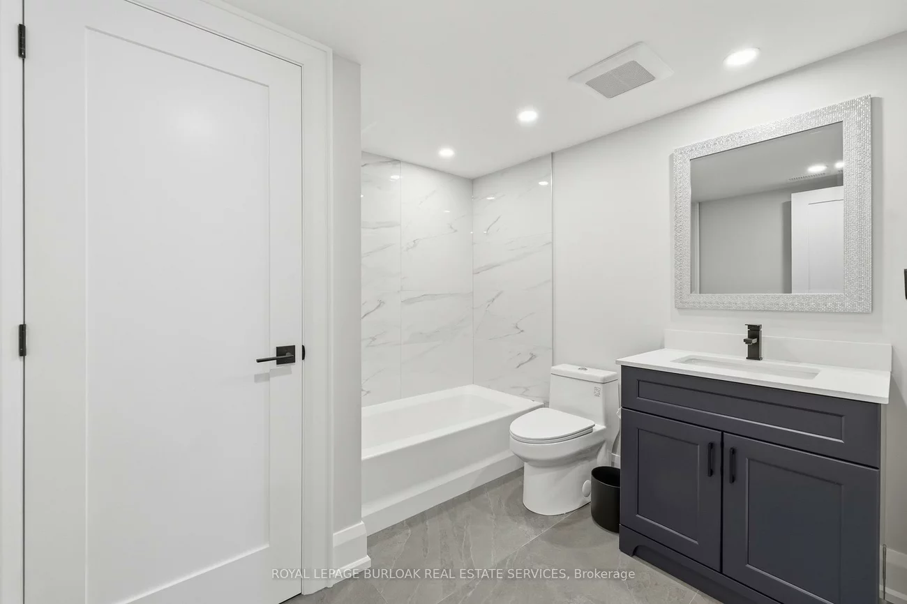 2029, Kempton Park, Central Erin Mills, Mississauga