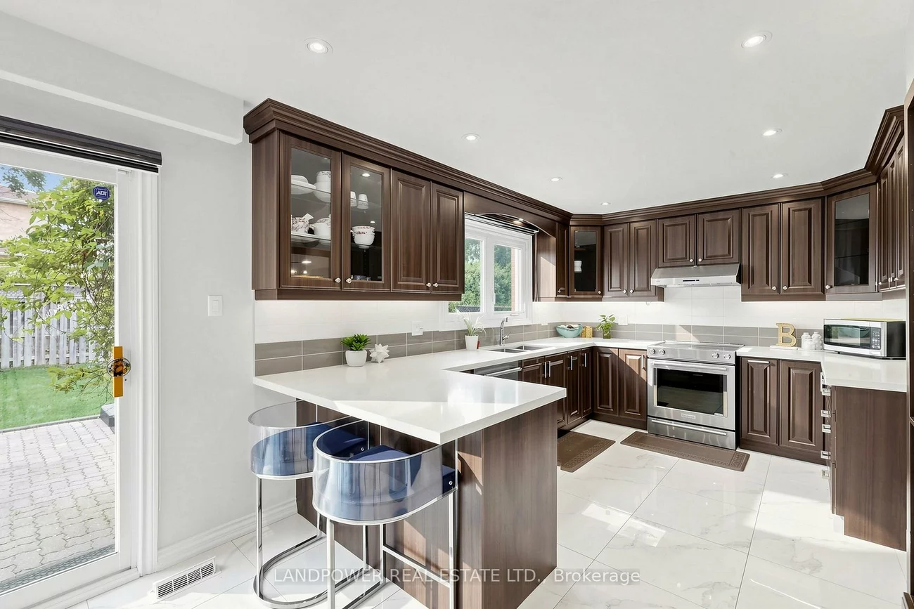 317, Paisley, Cooksville, Mississauga