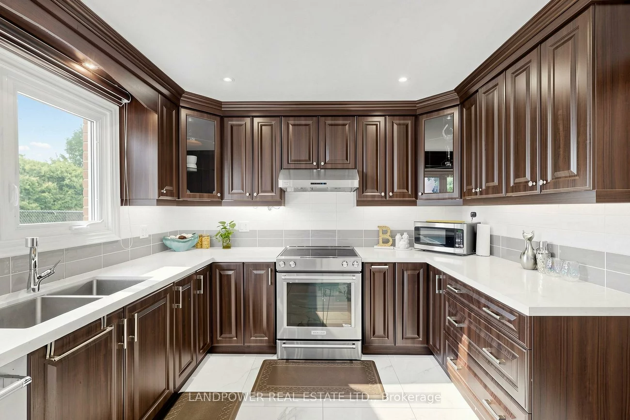 317, Paisley, Cooksville, Mississauga