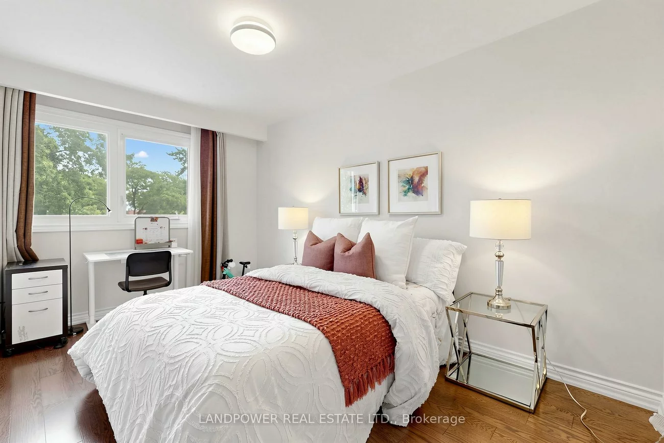 317, Paisley, Cooksville, Mississauga