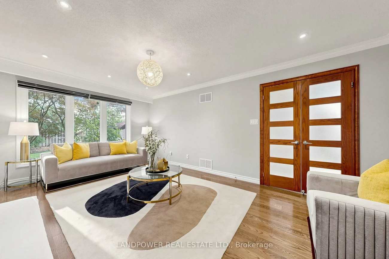 317, Paisley, Cooksville, Mississauga