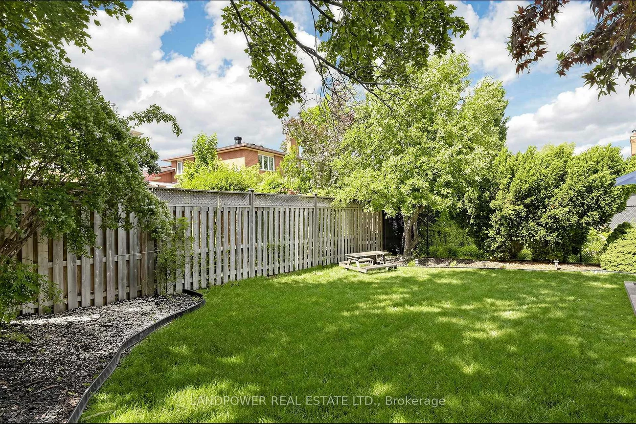 317, Paisley, Cooksville, Mississauga
