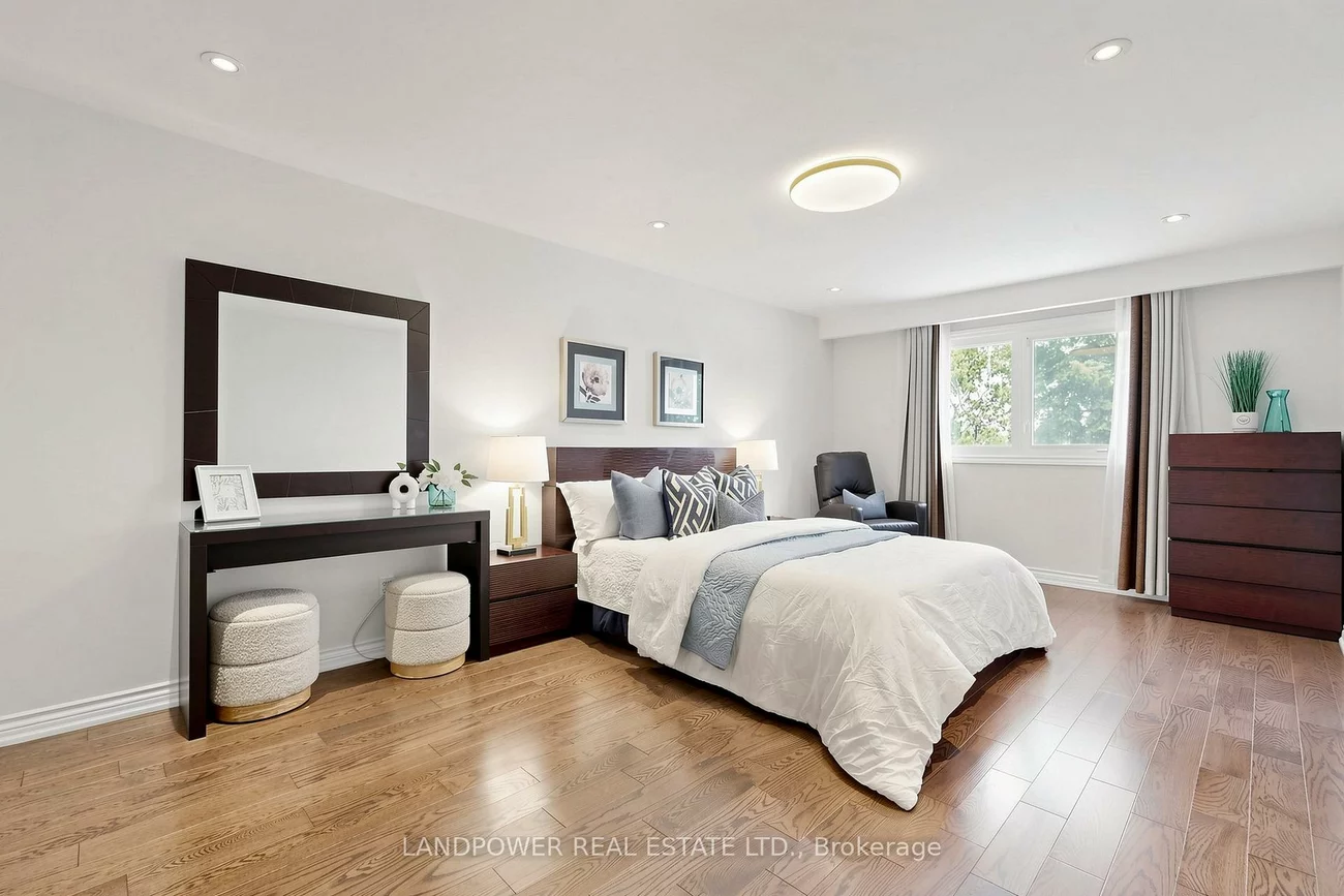 317, Paisley, Cooksville, Mississauga