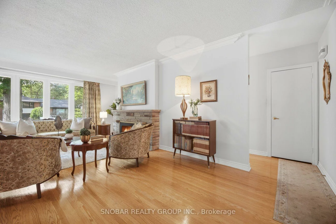 1408, Ballyclare, Erindale, Mississauga