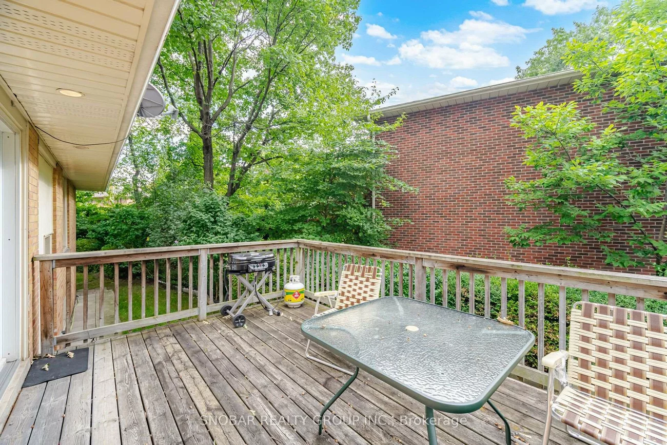 1408, Ballyclare, Erindale, Mississauga