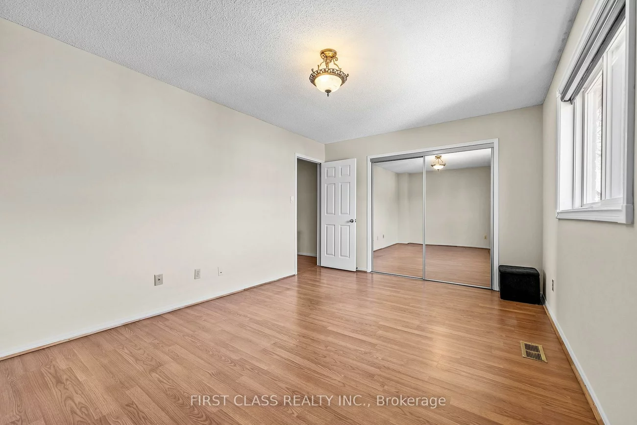 4213, Beacon, Creditview, Mississauga
