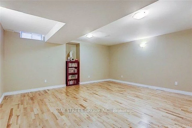 2870, Westbury, Central Erin Mills, Mississauga