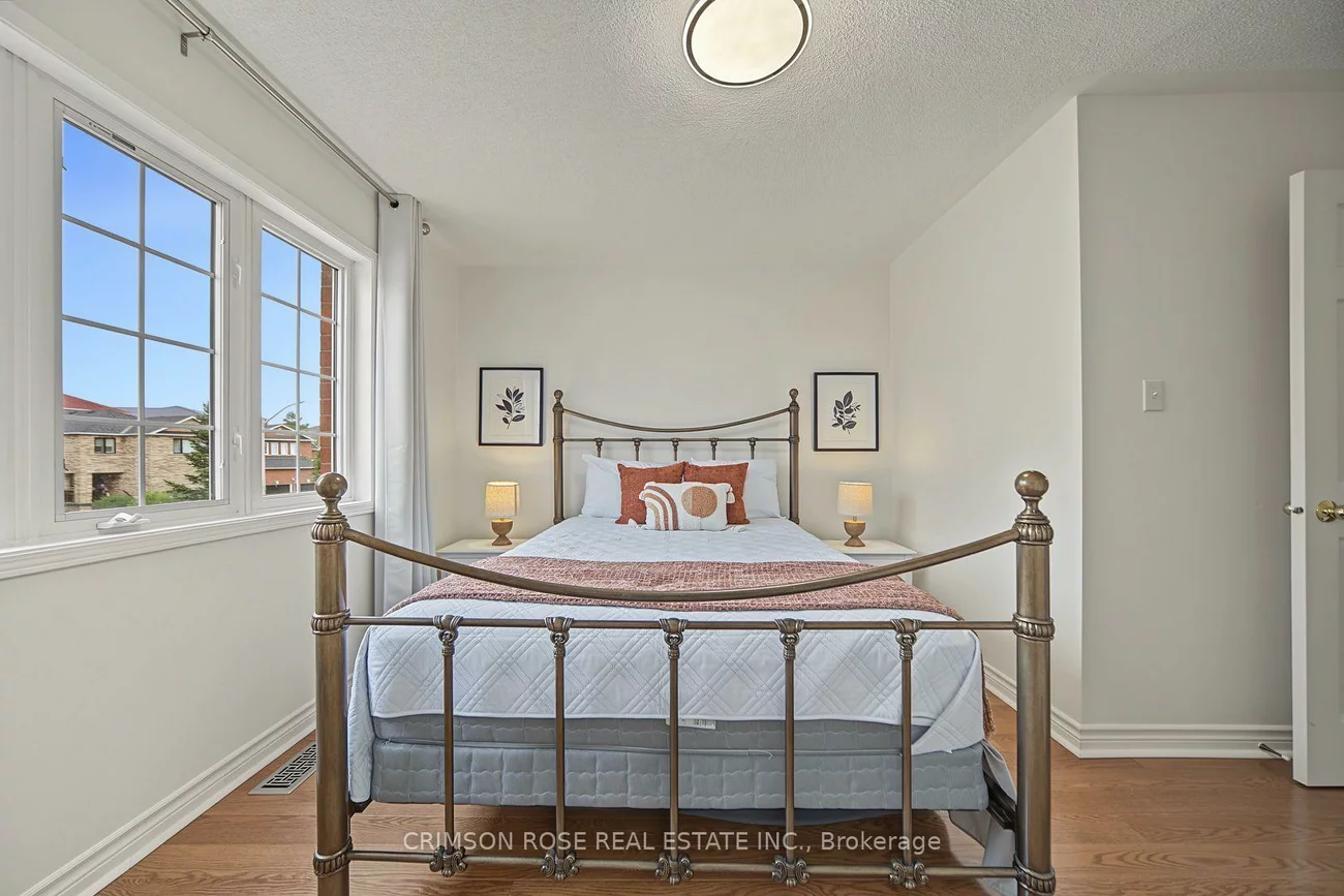 5274, Marblewood, East Credit, Mississauga