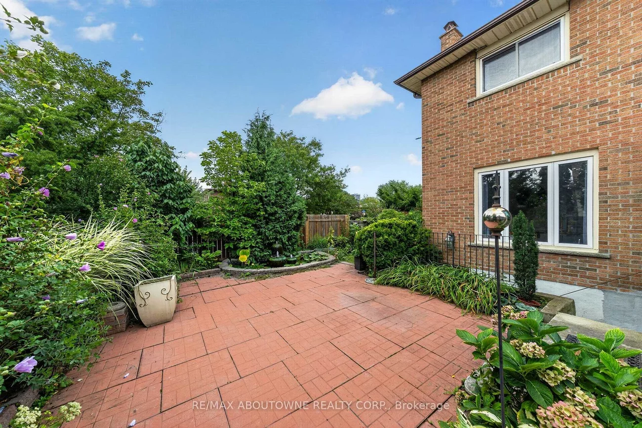 1191, Carlo, Rathwood, Mississauga