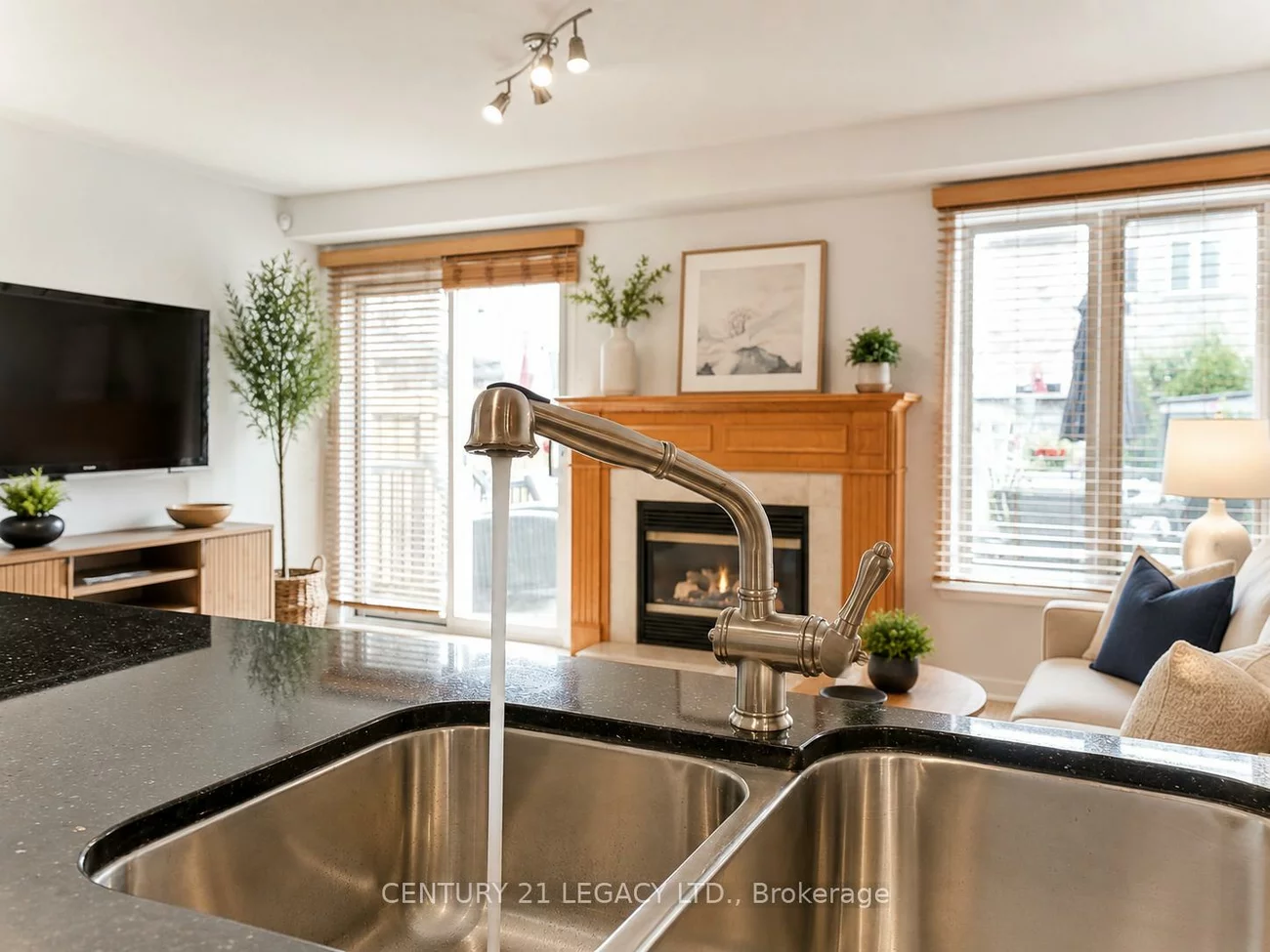 1098, Carding Mill, Meadowvale Village, Mississauga
