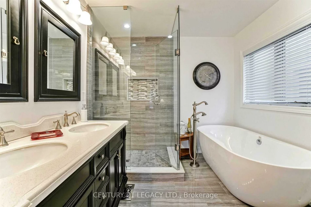 1098, Carding Mill, Meadowvale Village, Mississauga