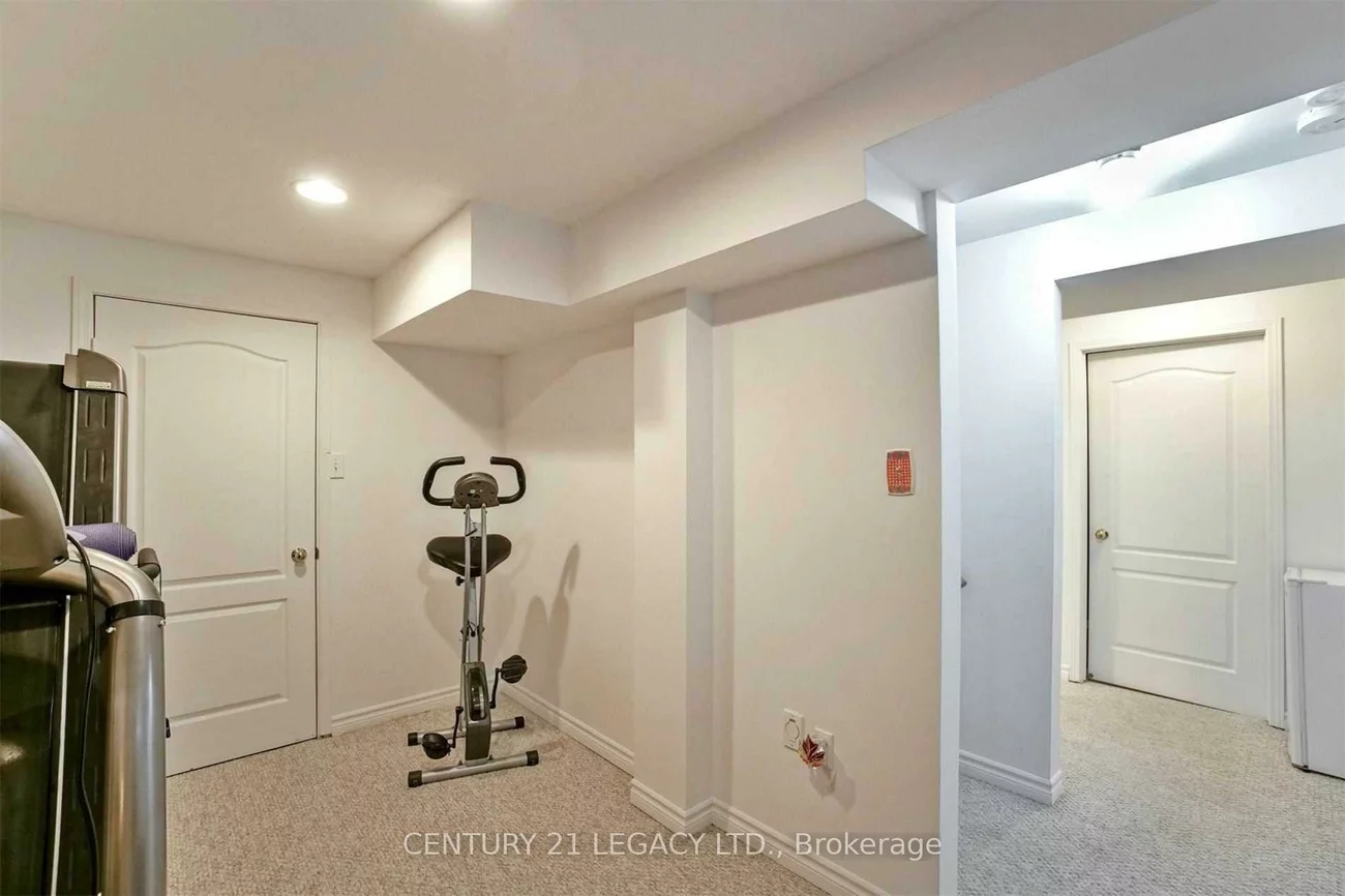 1098, Carding Mill, Meadowvale Village, Mississauga