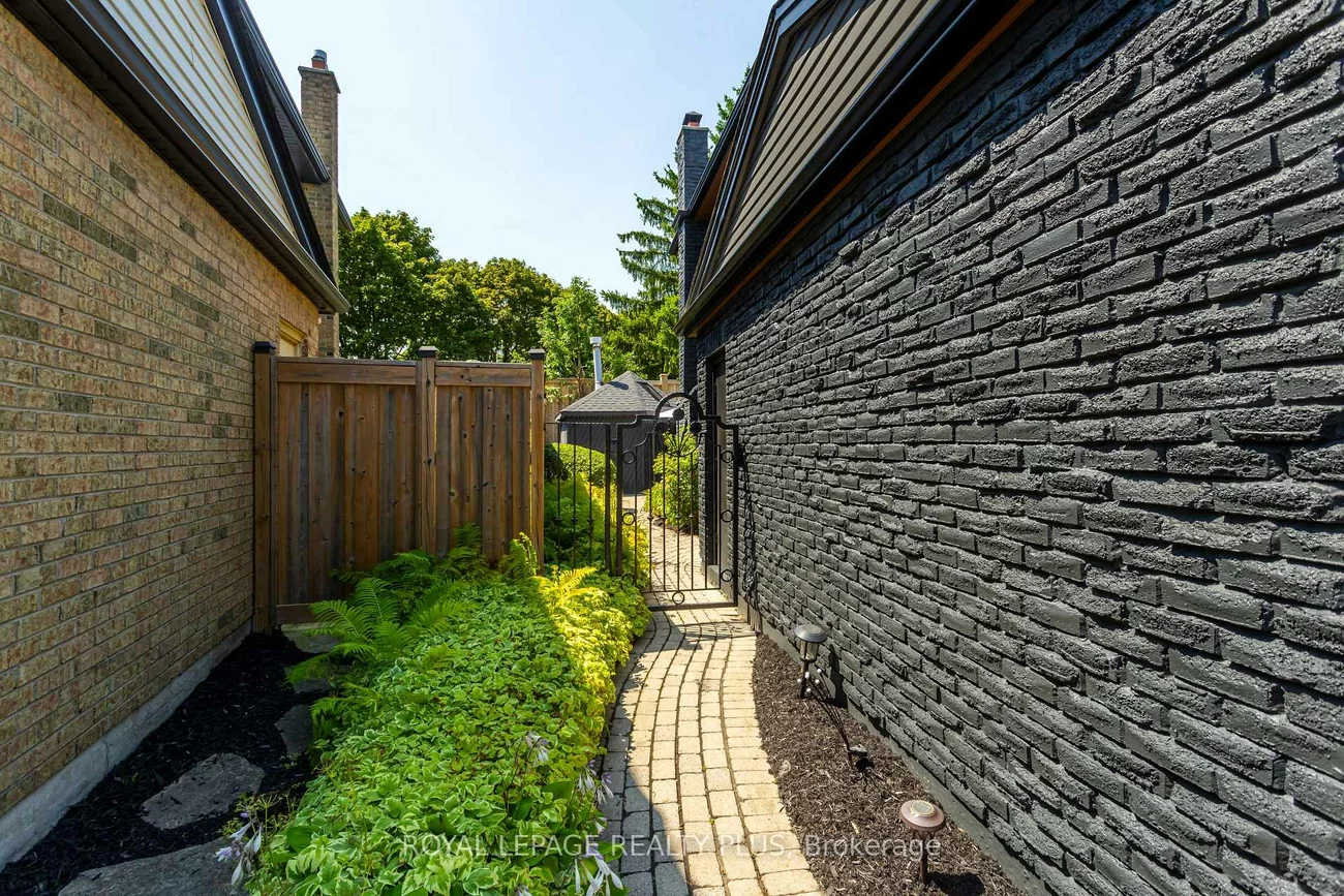 2985, Dancer, Erin Mills, Mississauga