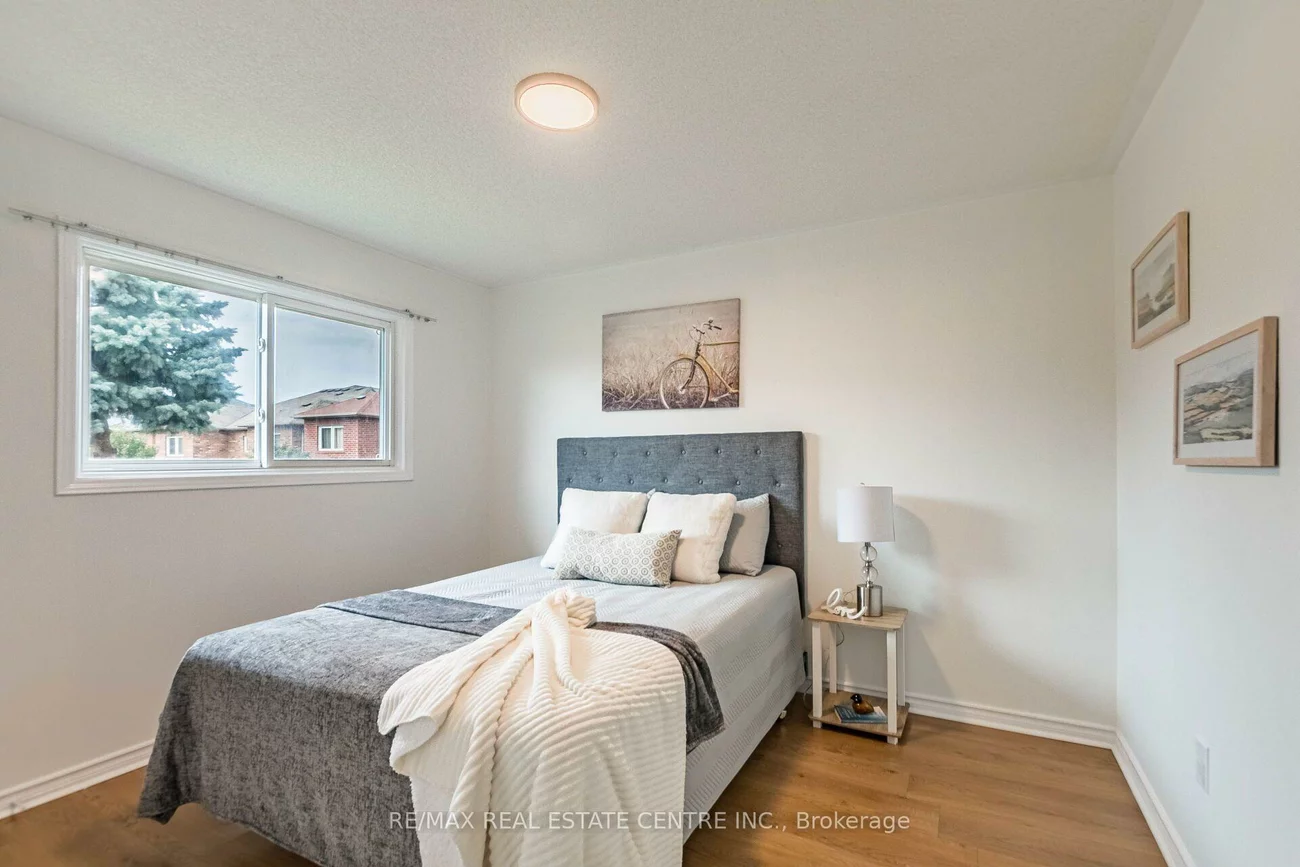 829, Stargazer, East Credit, Mississauga