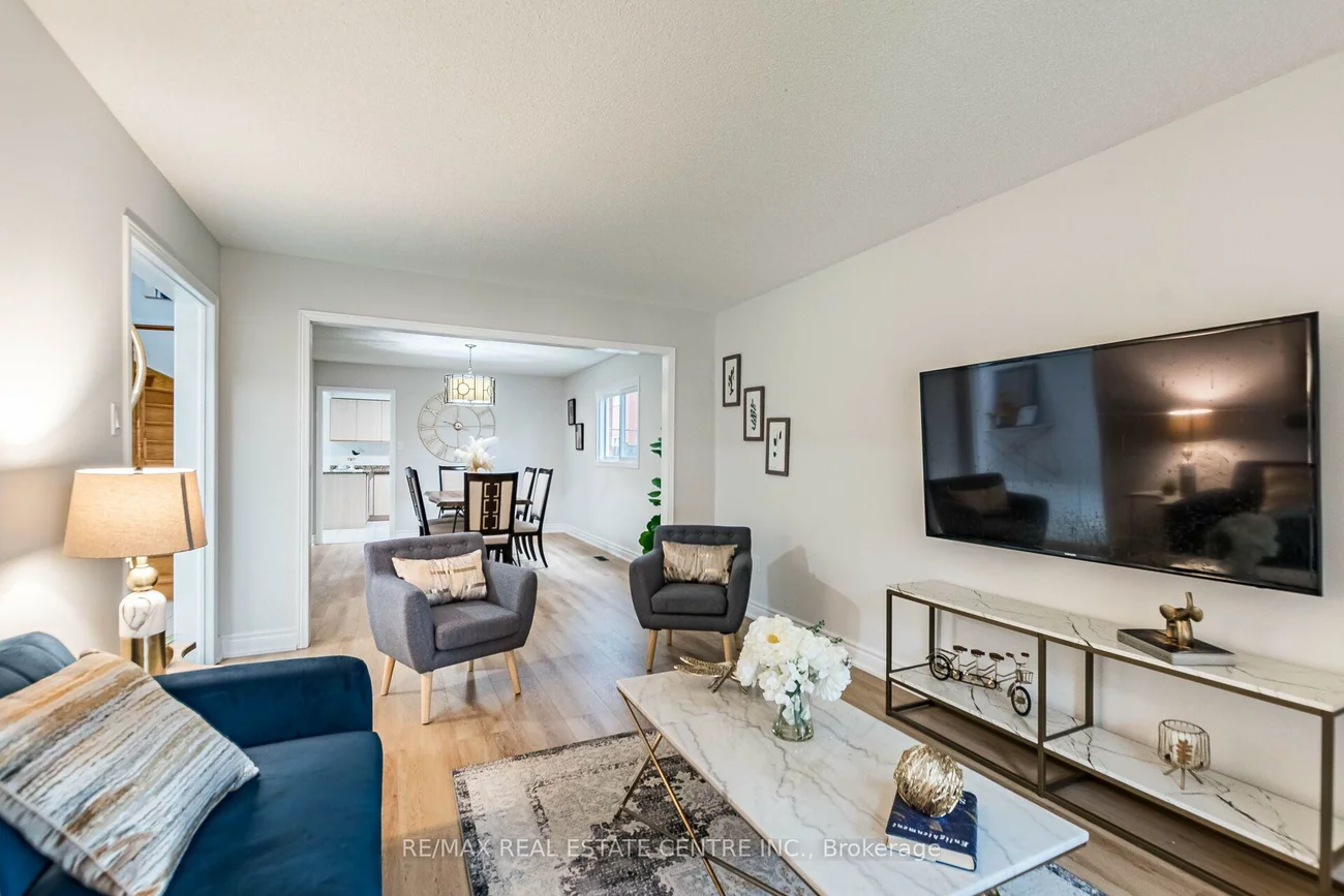 829, Stargazer, East Credit, Mississauga