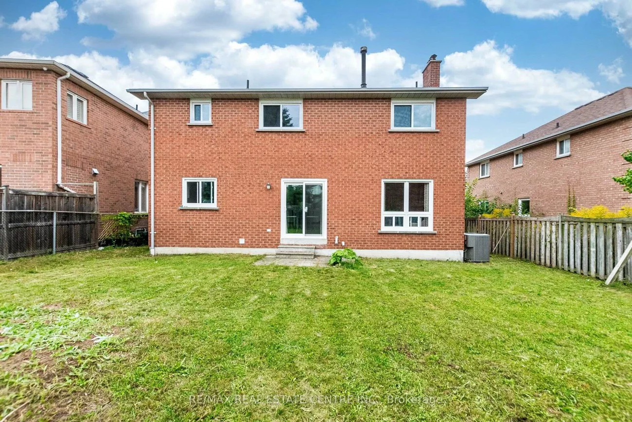 829, Stargazer, East Credit, Mississauga