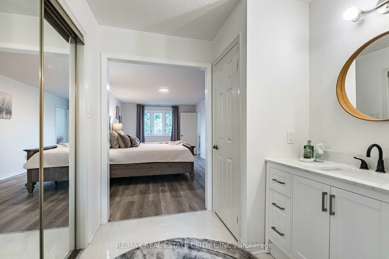 829, Stargazer, East Credit, Mississauga